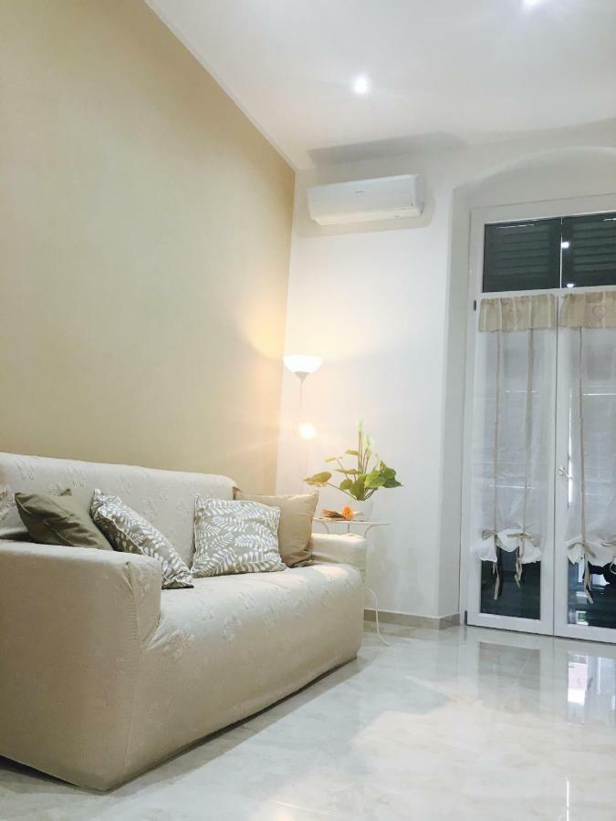 Queen Chic Apartment La Spezia Extérieur photo