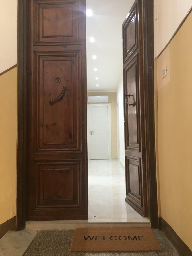 Queen Chic Apartment La Spezia Extérieur photo