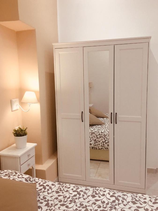 Queen Chic Apartment La Spezia Extérieur photo